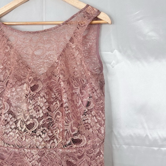 David's Bridal Rose Gold Metallic A Line Lace Overlay Sleeveless Dress Size 16 - Picture 2 of 9